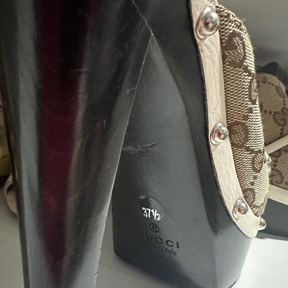 GUCCI HEELS - Picture 6 of 6